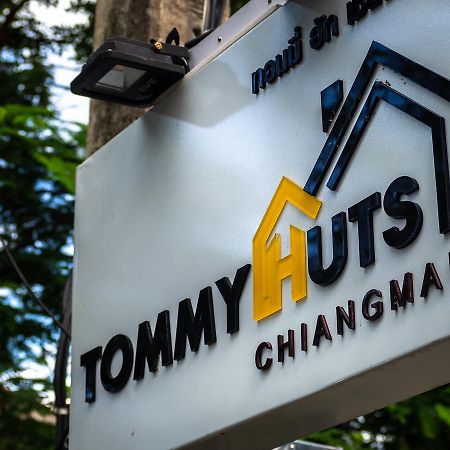 Tommy Huts Hotel Chiang Mai Buitenkant foto