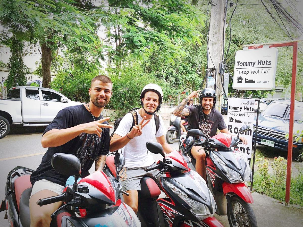 Tommy Huts Hotel Chiang Mai Buitenkant foto