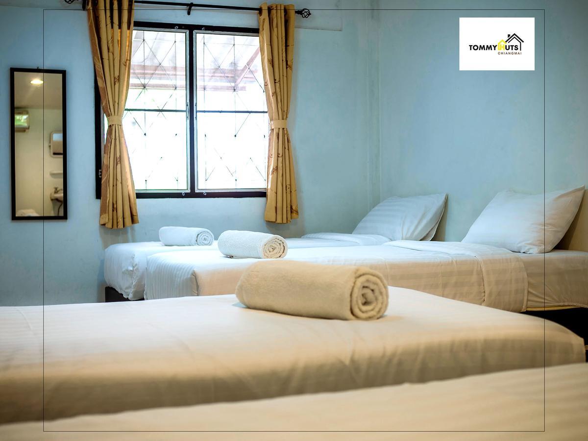 Tommy Huts Hotel Chiang Mai Buitenkant foto