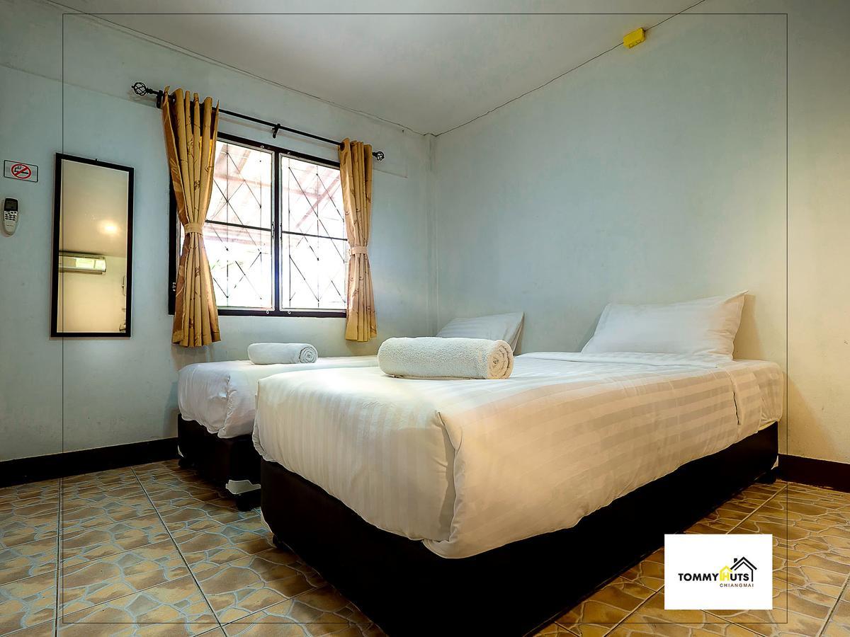 Tommy Huts Hotel Chiang Mai Buitenkant foto