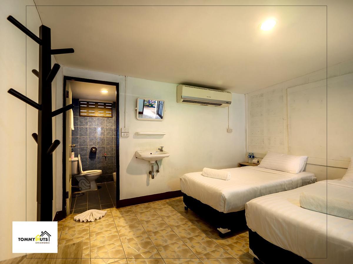 Tommy Huts Hotel Chiang Mai Buitenkant foto