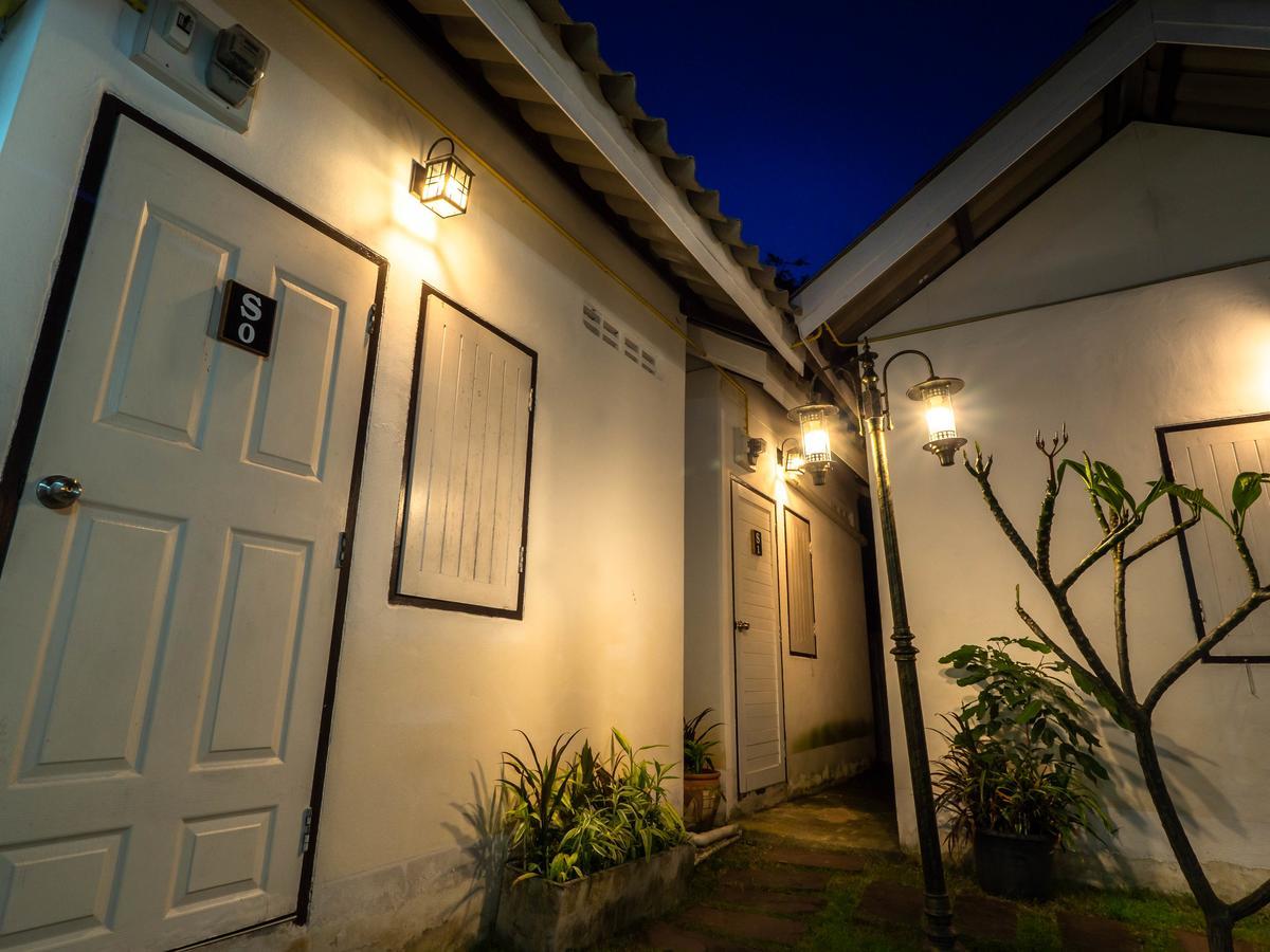 Tommy Huts Hotel Chiang Mai Buitenkant foto