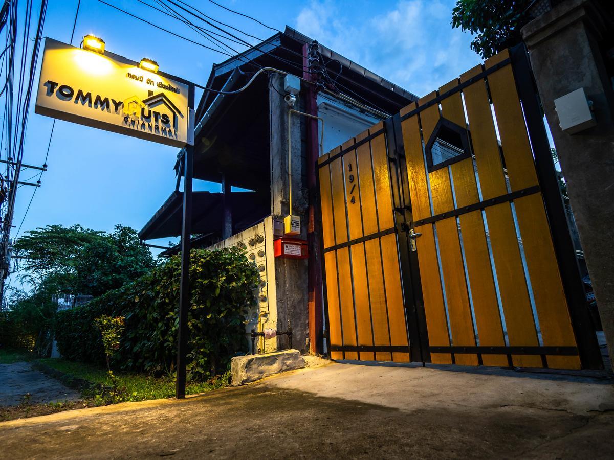 Tommy Huts Hotel Chiang Mai Buitenkant foto