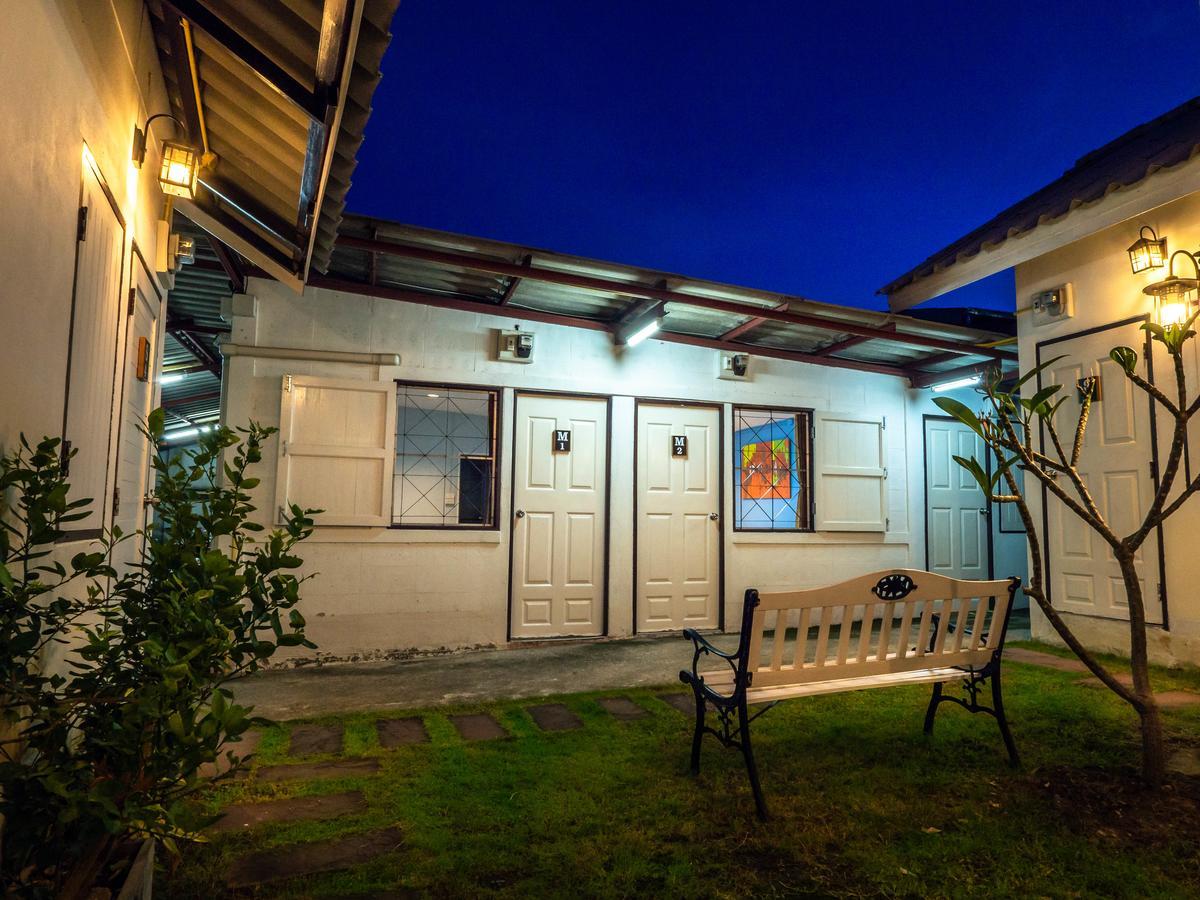 Tommy Huts Hotel Chiang Mai Buitenkant foto
